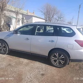 Nissan Pathfinder 2020