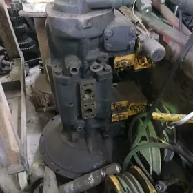 камацу насос