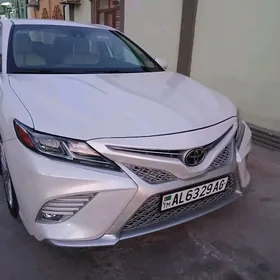 Toyota Camry 2020