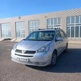 Toyota Sienna 2005