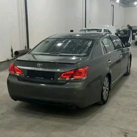 Toyota Avalon 2011