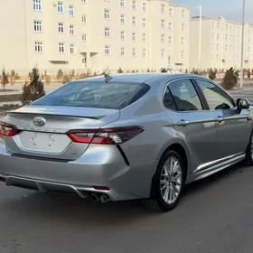 Toyota Camry 2024