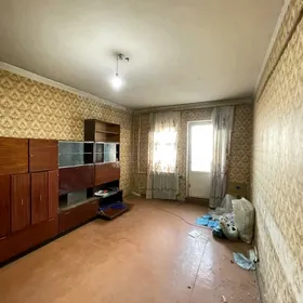 2 ком 9/2 этаж Мир 3