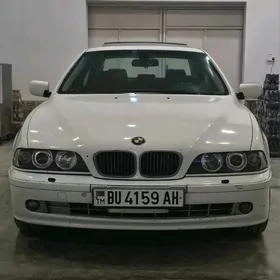 BMW E39 2000