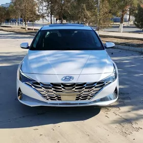 Hyundai Elantra 2021