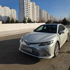 Toyota Camry 2023