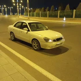 Daewoo Nubira 2001