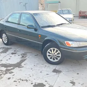 Toyota Camry 1999