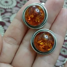 Gyzyl ýantar gaşly kümüş syrga