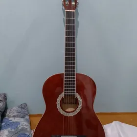 Uly gitara