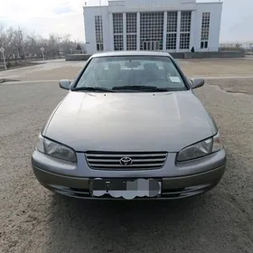 Toyota Camry 1998