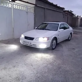 Toyota Camry 1998