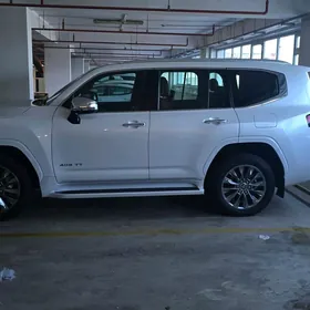 Toyota Land Cruiser 2023