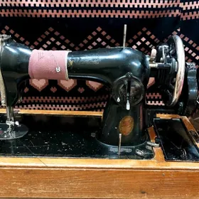 Швейная машинка.