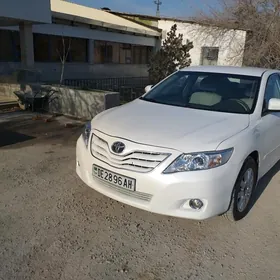 Toyota Camry 2011