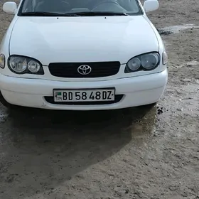 Toyota Corolla 2000