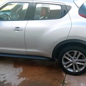 Nissan JUKE 2010