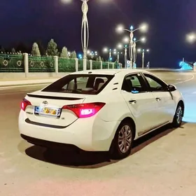 Toyota Corolla 2015
