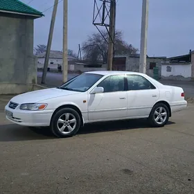 Toyota Camry 2000