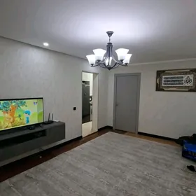 2 Мкр 2 комнатная 1 этаж