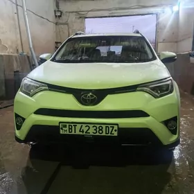 Toyota RAV4 2018