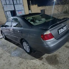 Toyota Camry 2005