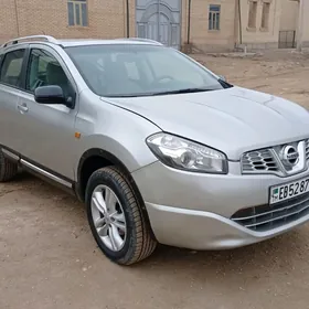 Nissan Qashqai 2012