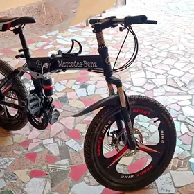 Mercedes-benz велик