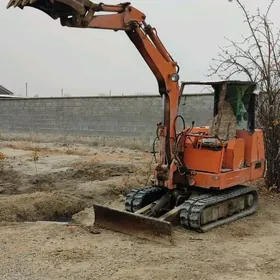 Komatsu HM400-5 2005