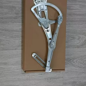 Padýomnik mers W210 magazyn