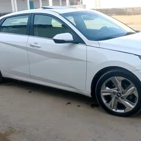 Hyundai Elantra 2021