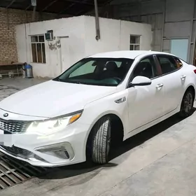 Kia Optima 2020