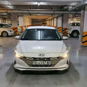 Hyundai Elantra 2020