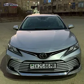 Toyota Camry 2023