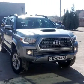Toyota Tacoma 2018