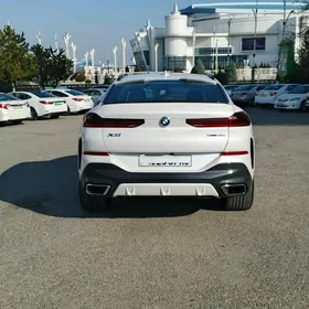 BMW X6 2021