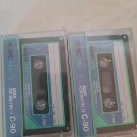 кассета и магнитофон
