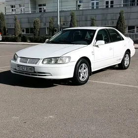 Toyota Camry 2000