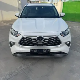 Toyota Highlander 2020