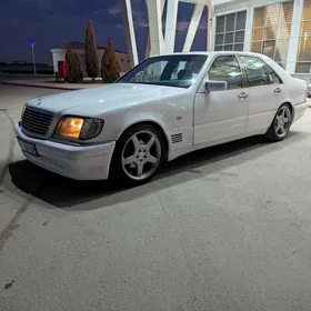 Mercedes-Benz S-Class 1996
