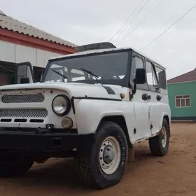 UAZ 469 2001