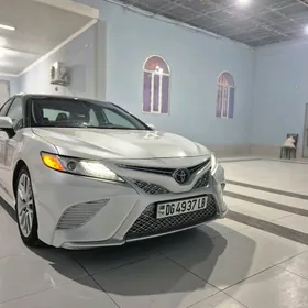 Toyota Camry 2020