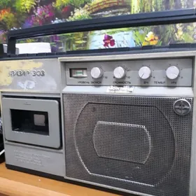 магнитофон кассетный