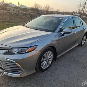 Toyota Camry 2020