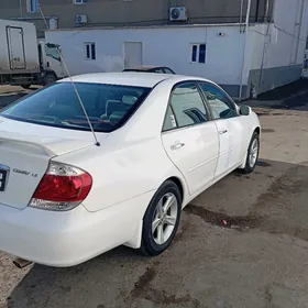 Toyota Camry 2004