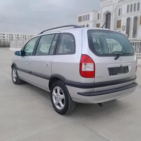 Opel Zafira 2002