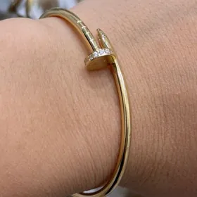 Gyzyl Cartier Bilezik