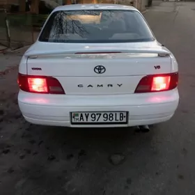 Toyota Camry 1995
