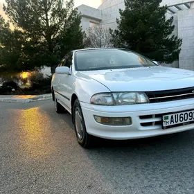 Toyota Carina 1992