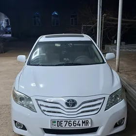 Toyota Camry 2011